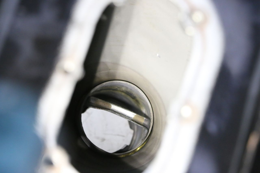 photo de KRAFTSTOFFTANK JM MOTORS OLDIES GT 4T 50 (2018 - 2025) - Zoom auf Gebrauchszustand