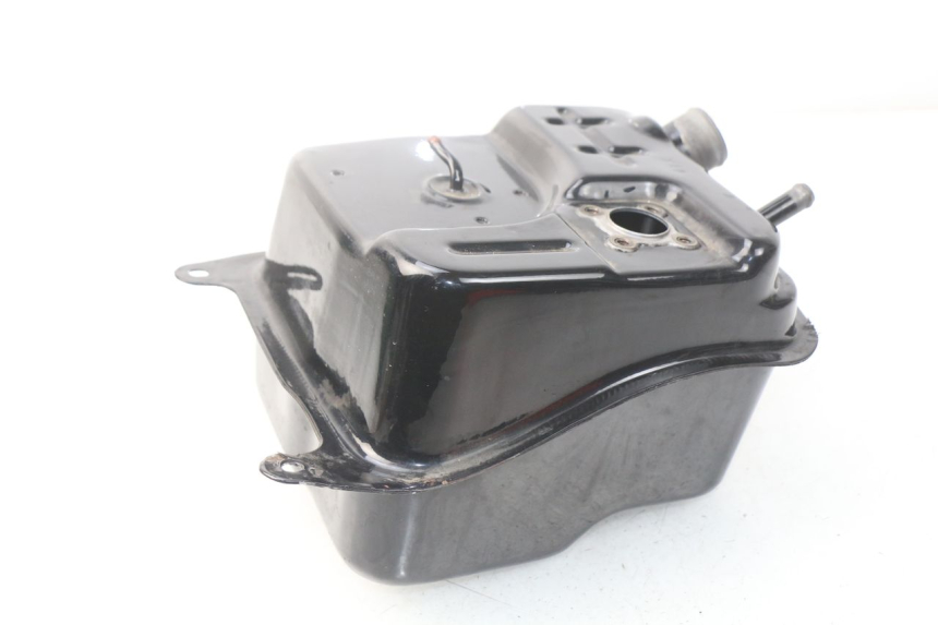 photo de KRAFTSTOFFTANK SYM ORBIT III 3 4T 50 (2018 - 2021) - Zoom auf Gebrauchszustand