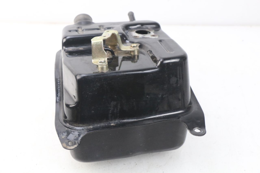 photo de KRAFTSTOFFTANK SYM ORBIT III 3 4T 50 (2018 - 2021) - Zoom auf Gebrauchszustand