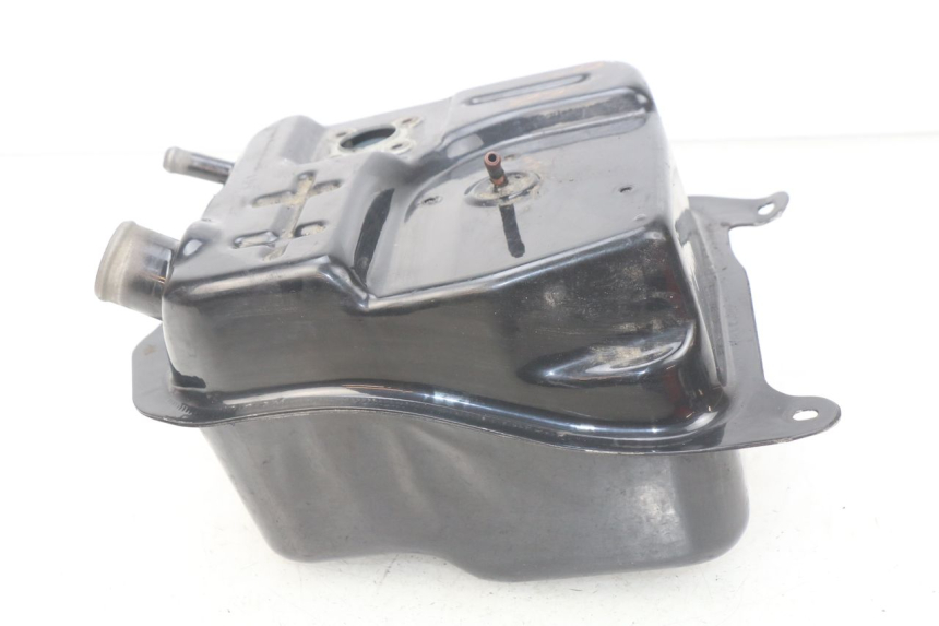 photo de KRAFTSTOFFTANK SYM ORBIT III 3 4T 50 (2018 - 2021) - Technische Nahaufnahme