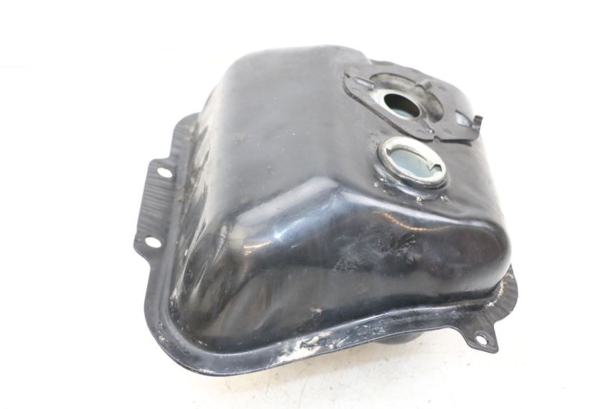 photo de KRAFTSTOFFTANK SYM ORBIT 50 (2008 - 2010) - Details der Befestigungspunkte