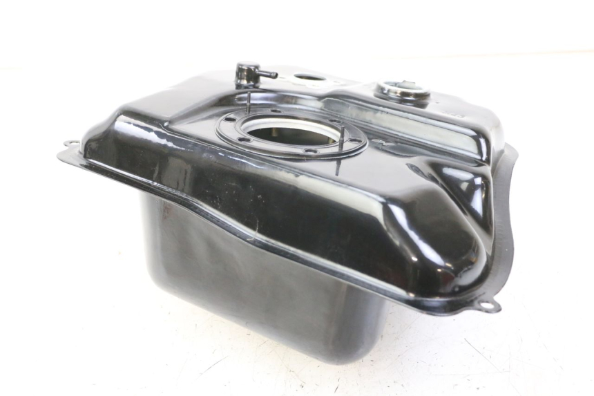 photo de KRAFTSTOFFTANK PEUGEOT TWEET 4T 50 (2023 - 2025) - Technische Nahaufnahme