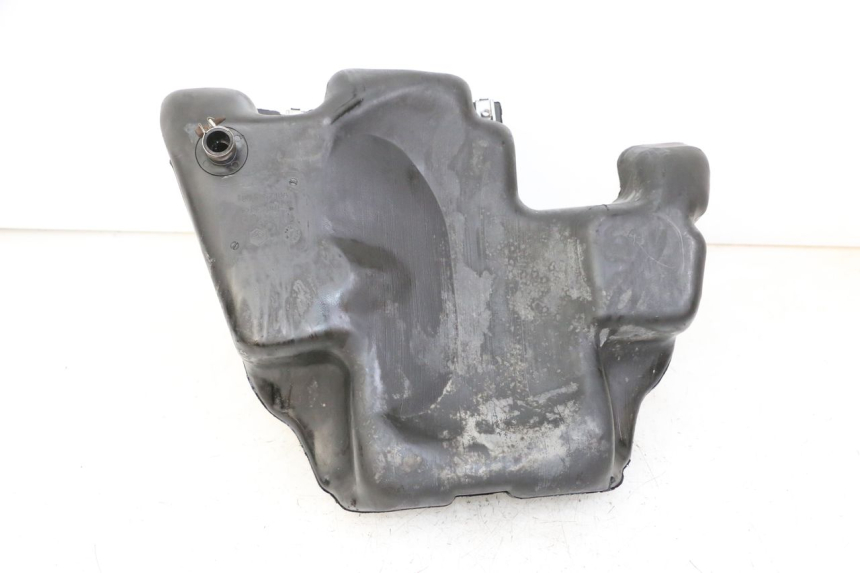 photo de KRAFTSTOFFTANK PIAGGIO VESPA LX 150 (2005 - 2013) - Zoom auf Gebrauchszustand