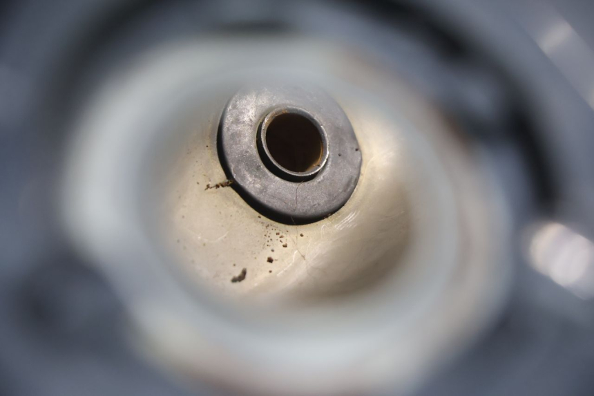 photo de KRAFTSTOFFTANK RAZZO QTR 50 (2011 - 2018) - Details der Befestigungspunkte
