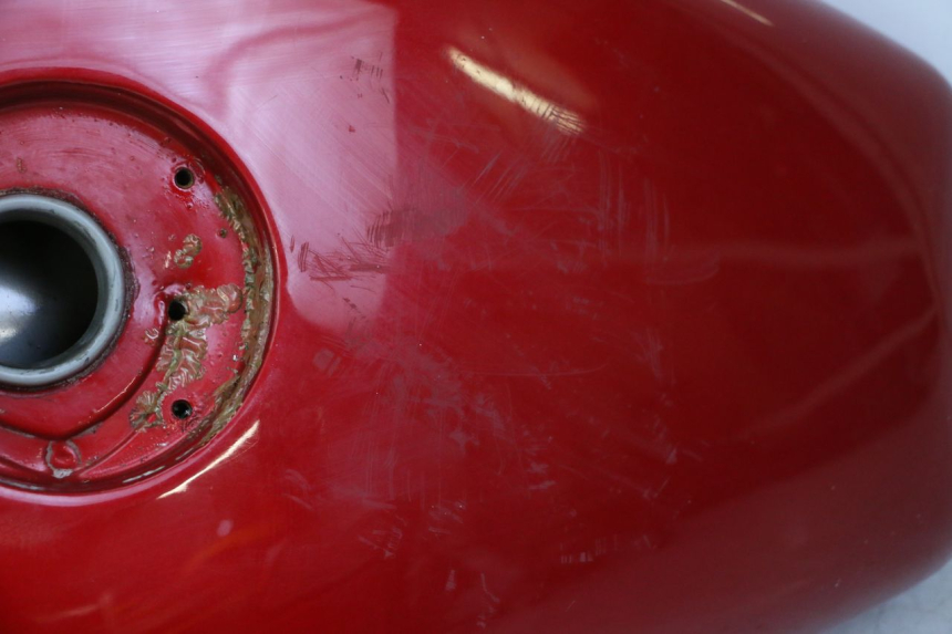 photo de KRAFTSTOFFTANK REGAL RAPTOR RAXTER 2 125 (2007 - 2015) - Oberflächenzustand und Material