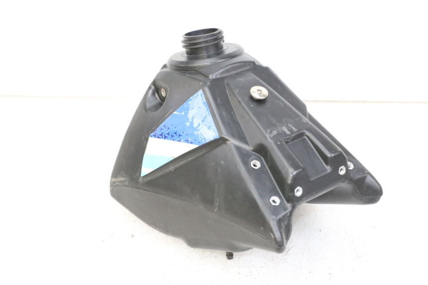 photo de KRAFTSTOFFTANK APOLLO RFZ 125 - Technische Nahaufnahme