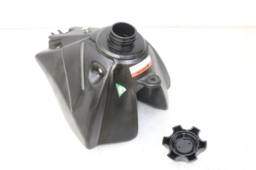 photo de KRAFTSTOFFTANK APOLLO RFZ 125 - Detailansicht des Bauteils