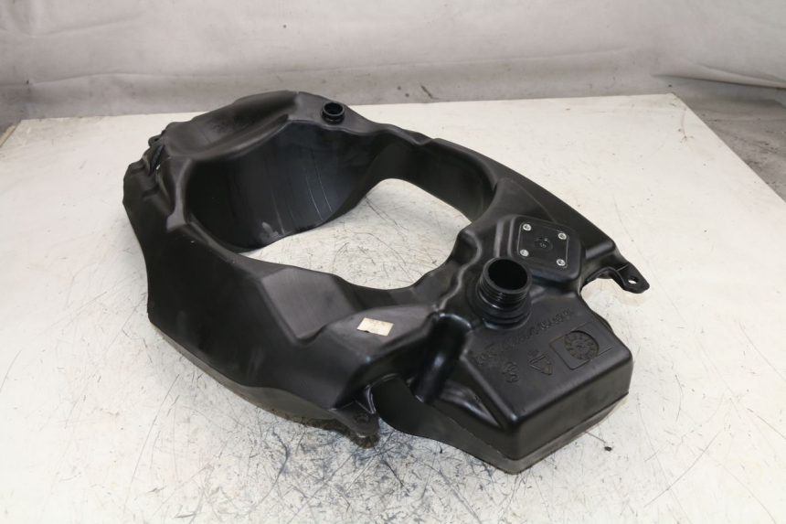 photo de KRAFTSTOFFTANK RIEJU RS SPORT NAKED 50 (2013 - 2018) - Detailansicht des Bauteils