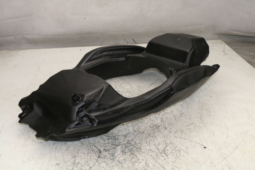 photo de KRAFTSTOFFTANK RIEJU RS SPORT NAKED 50 (2013 - 2018) - Technische Nahaufnahme