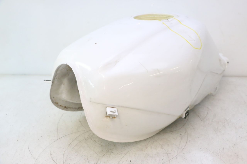 photo de KRAFTSTOFFTANK YAMASAKI ROADSTER 50 (2013 - 2018) - Fokus auf die Struktur