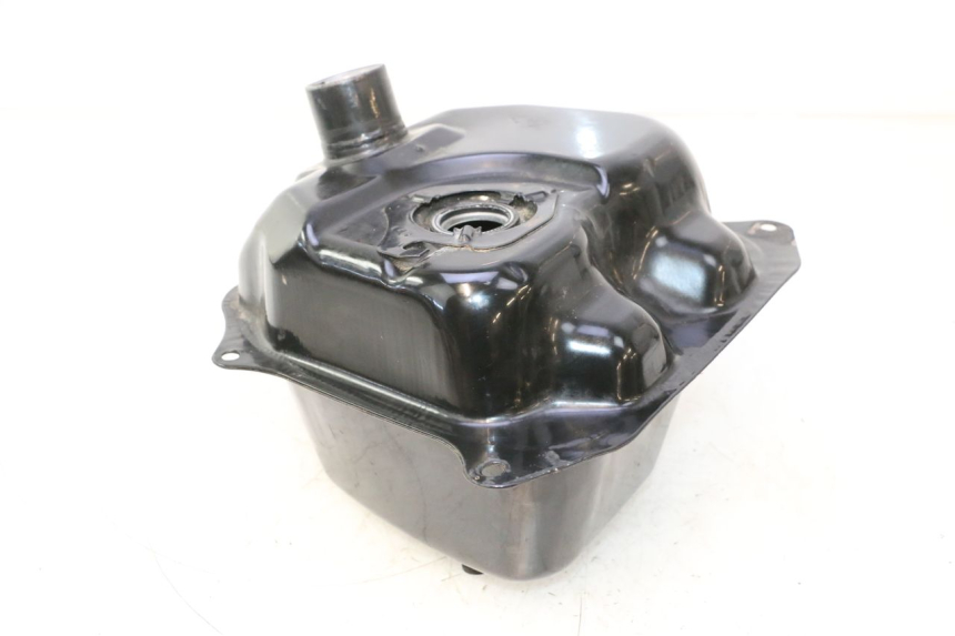 photo de KRAFTSTOFFTANK TNT MOTOR ROMA 10' 2T 50 (2011 - 2018) - Alternative Perspektive