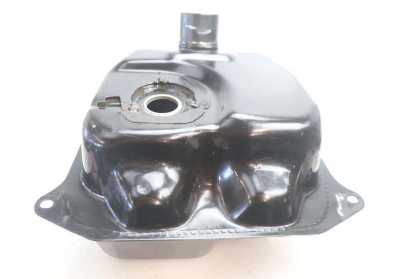 photo de KRAFTSTOFFTANK TNT MOTOR ROMA 10' 2T 50 (2011 - 2018) - Details der Befestigungspunkte