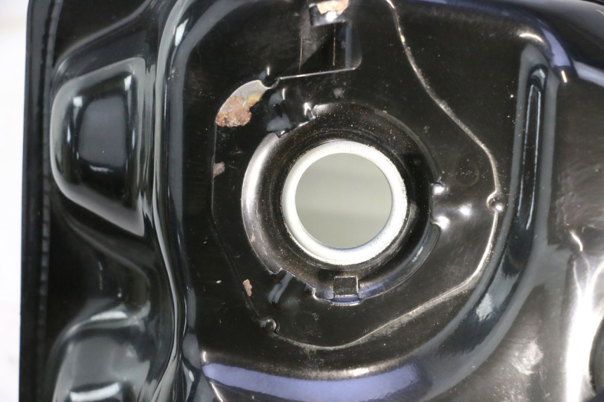 photo de KRAFTSTOFFTANK TNT MOTOR ROMA 10' 4T 50 (2007 - 2018) - Zoom auf Gebrauchszustand