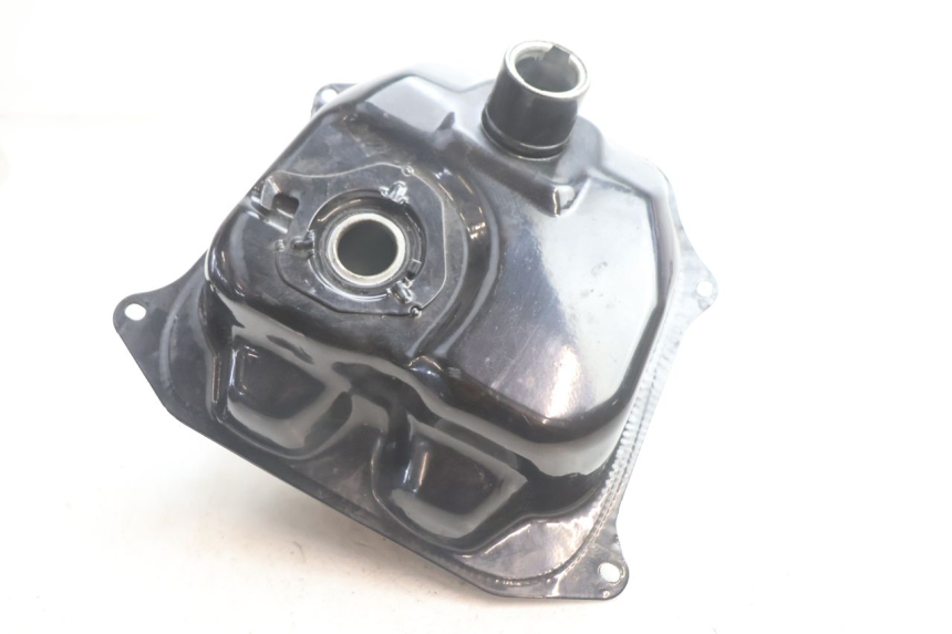 photo de KRAFTSTOFFTANK TNT MOTOR ROMA 12' 2T 50 (2007 - 2018) - Zoom auf Gebrauchszustand
