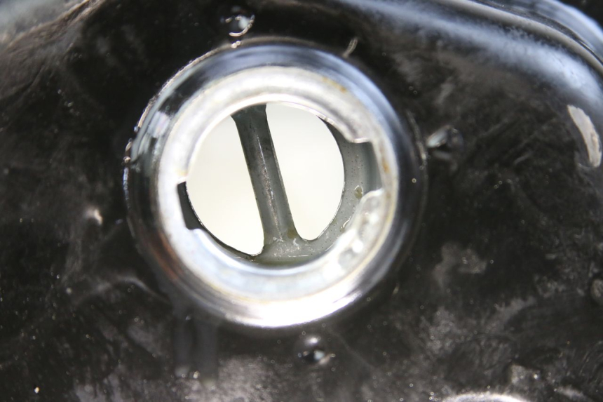 photo de KRAFTSTOFFTANK JM MOTORS SANTANA 50 (2014 - 2023) - Zoom auf Gebrauchszustand