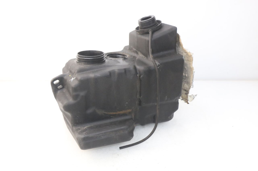 photo de KRAFTSTOFFTANK PEUGEOT SATELIS 500 (2007 - 2013) - Technische Nahaufnahme