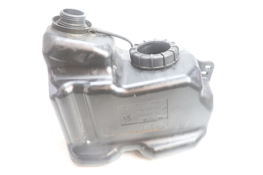 photo de KRAFTSTOFFTANK PEUGEOT SATELIS 125 (2006 - 2009) - Zoom auf Gebrauchszustand