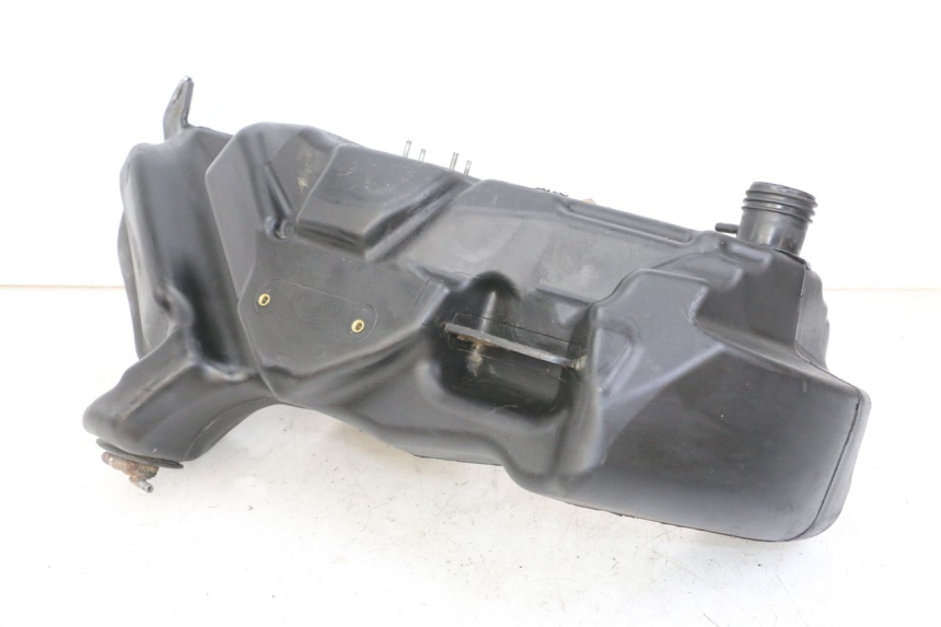photo de KRAFTSTOFFTANK APRILIA SCARABEO GT TOURING 125 (1999 - 2005) - Detailansicht des Bauteils