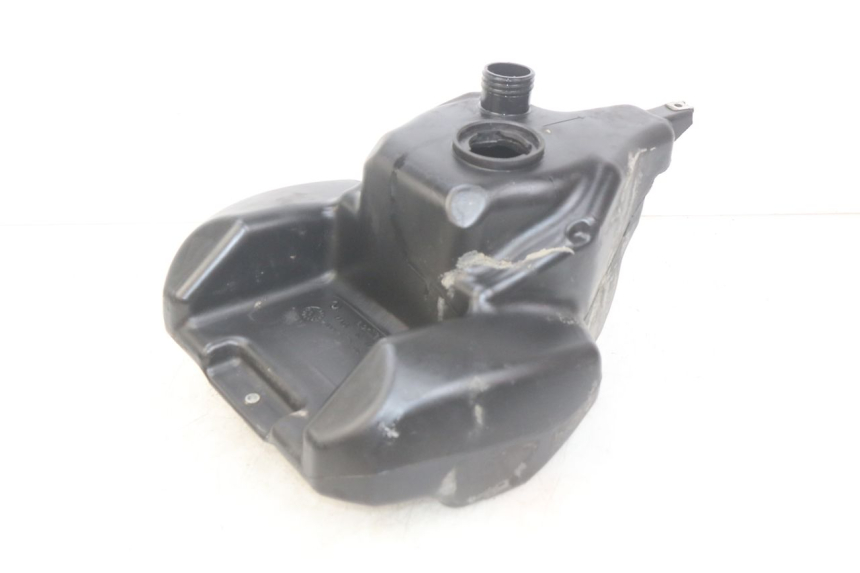 photo de KRAFTSTOFFTANK APRILIA SCARABEO 100 (2003 - 2012) - Zoom auf Gebrauchszustand