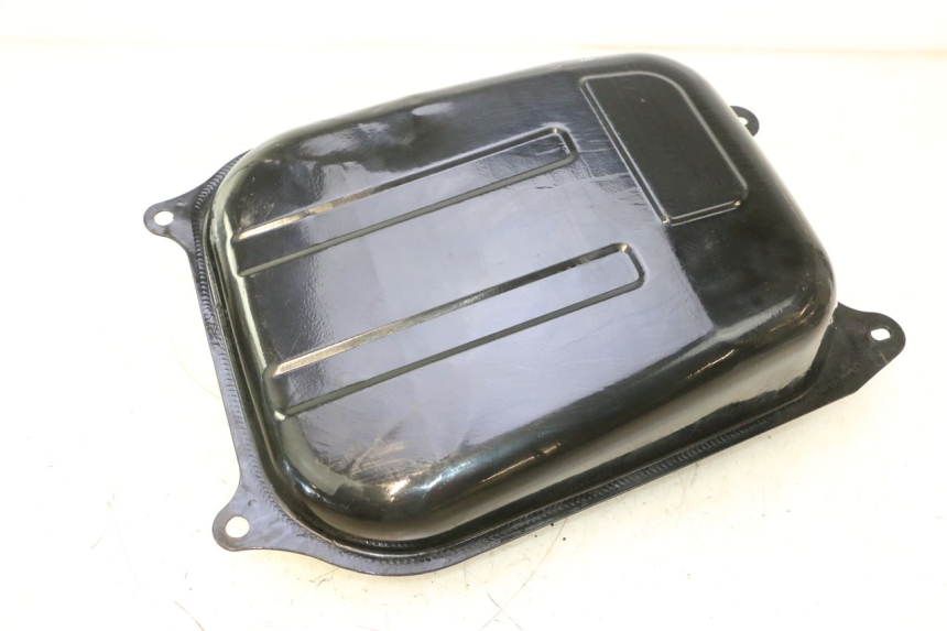 photo de KRAFTSTOFFTANK FYM SCOOTERONE 125 (2006 - 2008) - Oberflächenzustand und Material