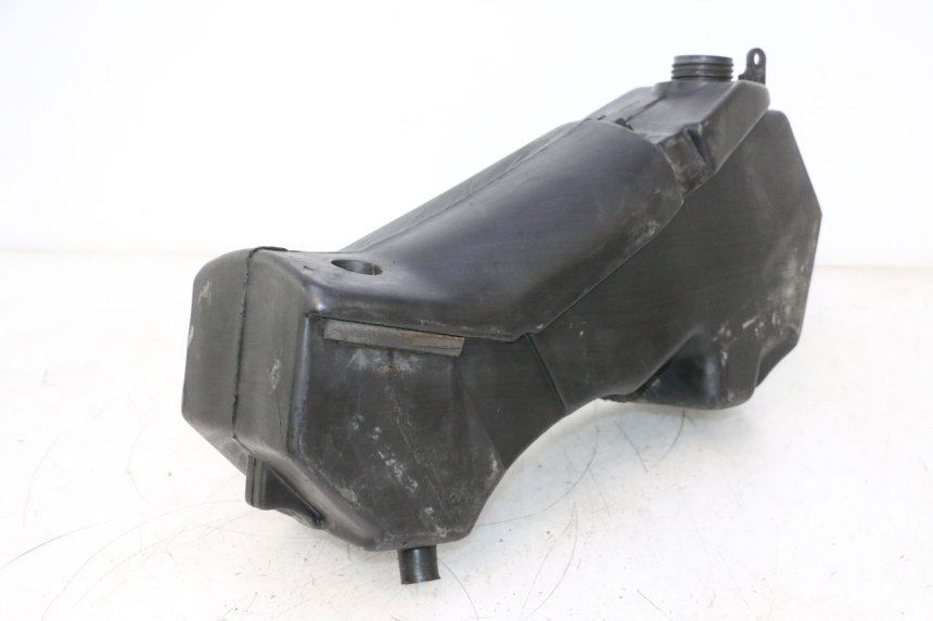 photo de KRAFTSTOFFTANK DERBI SENDA 50 (2003 - 2005) - Zoom auf Gebrauchszustand