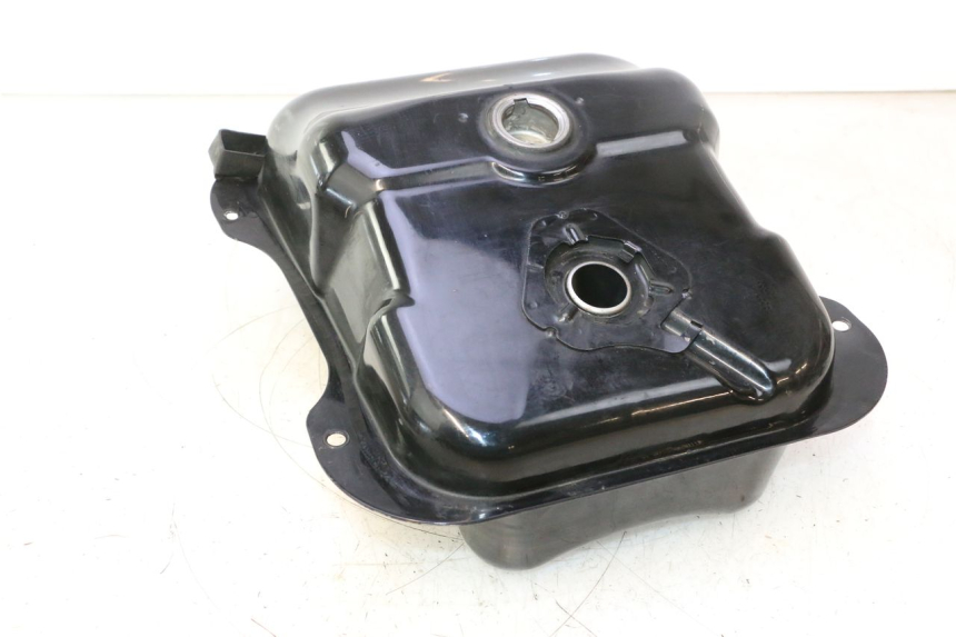 photo de KRAFTSTOFFTANK HONDA SH 125 (2001 - 2003) - Zoom auf Gebrauchszustand