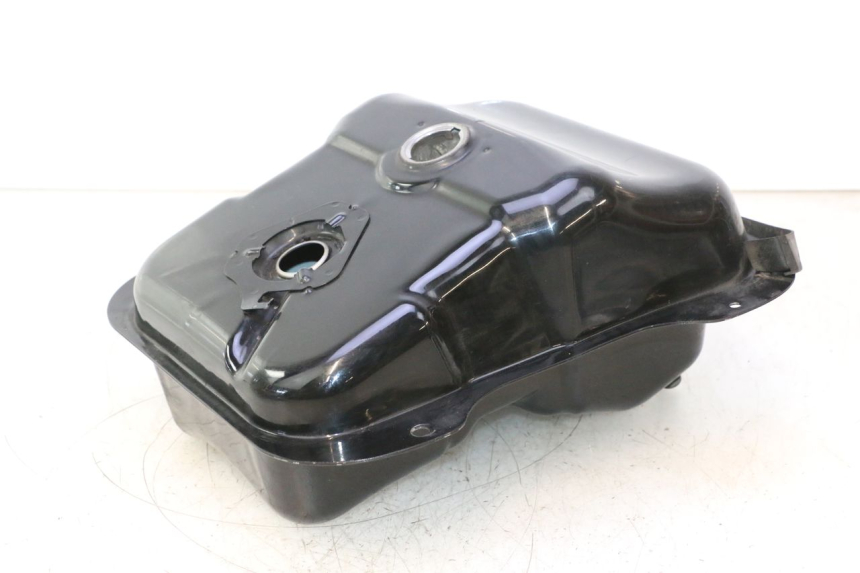 photo de KRAFTSTOFFTANK HONDA SH 125 (2001 - 2003) - Alternative Perspektive