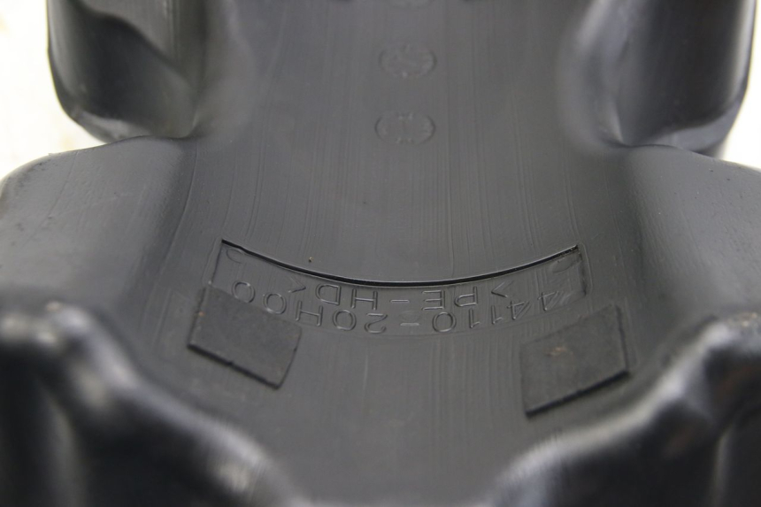 photo de KRAFTSTOFFTANK SUZUKI SIXTEEN 125 (2008 - 2010) - Ergänzendes Produktfoto