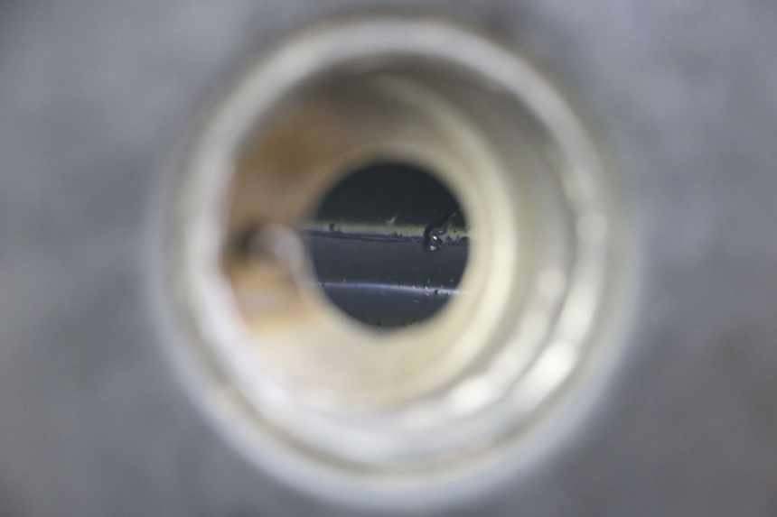 photo de KRAFTSTOFFTANK HARLEY DAVIDSON SPORTSTER XL CUSTOM 1200 (2003 - 2004) - Technische Nahaufnahme