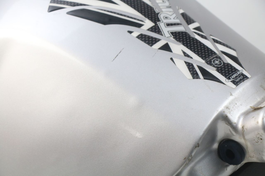 photo de KRAFTSTOFFTANK TRIUMPH SPRINT ST ABS 1050 (2005 - 2007) - Details der Befestigungspunkte