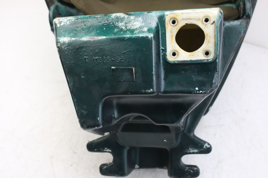 photo de KRAFTSTOFFTANK TRIUMPH SPRINT ST 955 (1999 - 2001) - Detailansicht des Bauteils