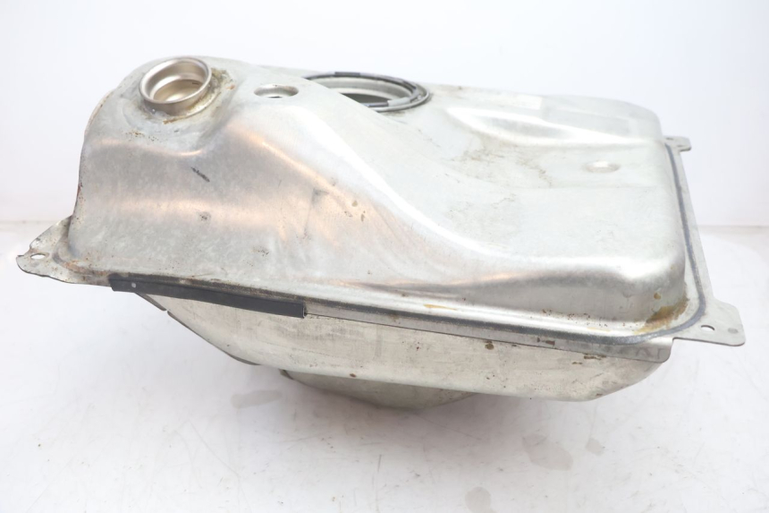 photo de KRAFTSTOFFTANK CAN-AM SPYDER RS 1000 (2008 - 2012) - Detailansicht des Bauteils