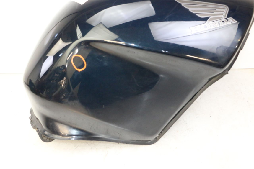 photo de KRAFTSTOFFTANK HONDA ST PAN EUROPEAN 1300 (2002 - 2013) - Charakteristische Merkmale