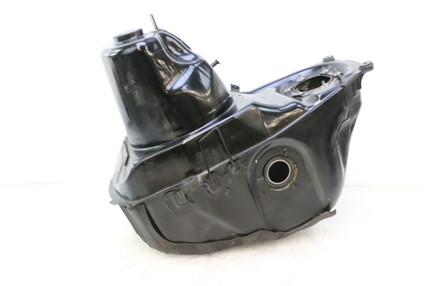 photo de KRAFTSTOFFTANK HONDA ST PAN EUROPEAN 1100 (1990 - 2002) - Weitere Ansicht des Artikels