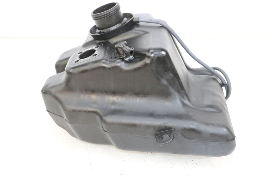 photo de KRAFTSTOFFTANK PEUGEOT STREETZONE I 2T 50 (2018 - 2020) - Zoom auf Gebrauchszustand