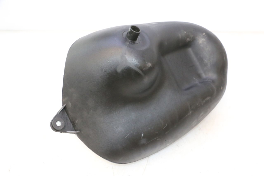 photo de KRAFTSTOFFTANK MBK STUNT NAKED 50 (2004 - 2018) - Zoom auf Gebrauchszustand