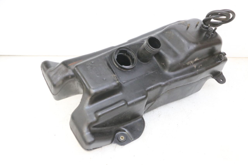 photo de KRAFTSTOFFTANK PIAGGIO SUPER LX 125 (2000 - 2003) - Hauptansicht