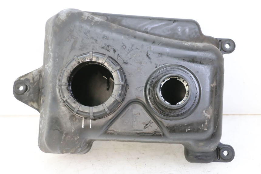 photo de KRAFTSTOFFTANK SUZUKI BURGMAN 125 (2015 - 2017) - Zoom auf Gebrauchszustand