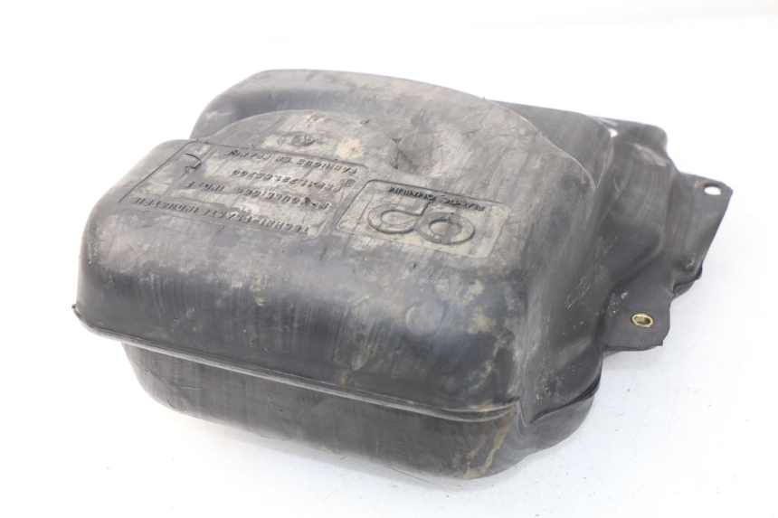photo de KRAFTSTOFFTANK PEUGEOT SV 50 (1992 - 2004) - Zoom auf Gebrauchszustand