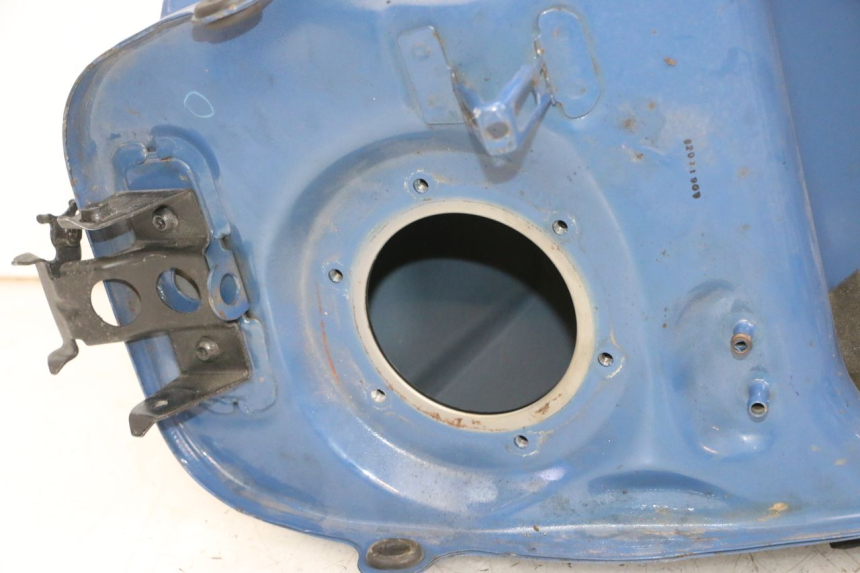 photo de KRAFTSTOFFTANK YAMAHA TDM ABS 900 (2002 - 2014) - Technische Nahaufnahme