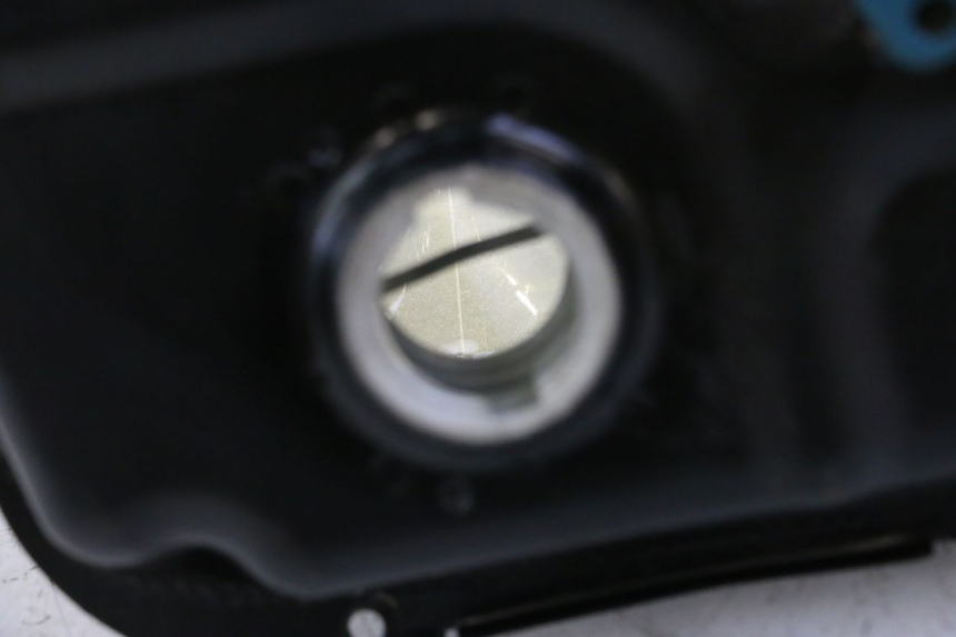 photo de KRAFTSTOFFTANK PEUGEOT TWEET 4T 50 (2014 - 2019) - Detailansicht des Bauteils