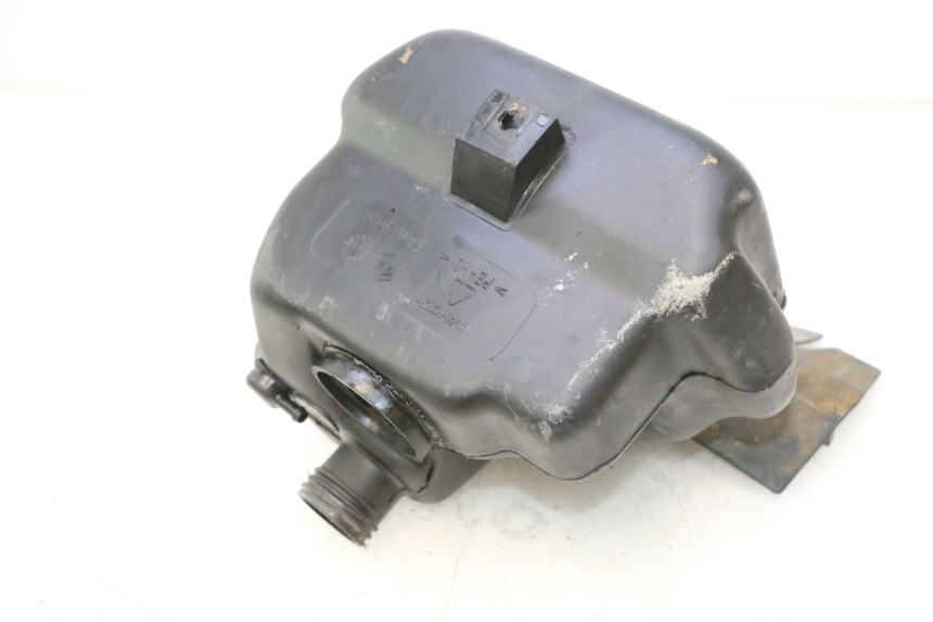 photo de KRAFTSTOFFTANK PIAGGIO TYPHOON 50 (2000 - 2009) - Zoom auf Gebrauchszustand