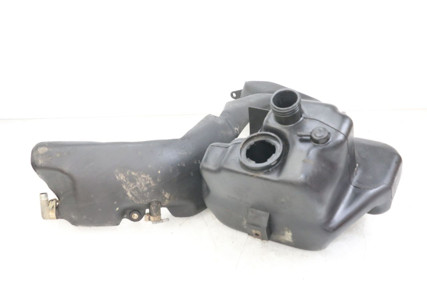 photo de KRAFTSTOFFTANK PIAGGIO TYPHOON 80 (1994 - 1997) - Hauptansicht