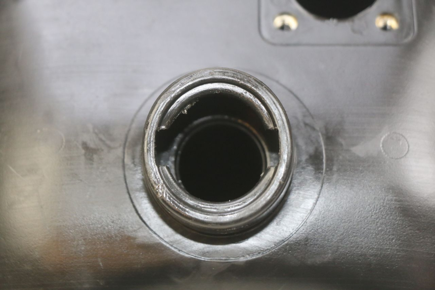 photo de KRAFTSTOFFTANK PEUGEOT V-CLIC VCLIC 50 (2007 - 2013) - Technische Nahaufnahme