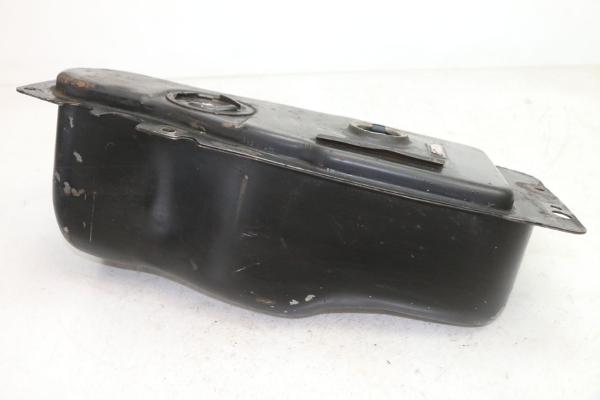 photo de KRAFTSTOFFTANK PIAGGIO VESPA PK FL 2T 50 (1990 - 1996) - Technische Nahaufnahme