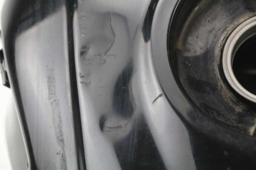 photo de KRAFTSTOFFTANK HONDA VFR F 1200 (2010 - 2015) - Technische Nahaufnahme