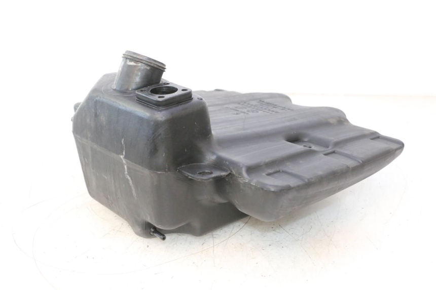 photo de KRAFTSTOFFTANK PEUGEOT VIVACITY NEW 2T 50 (2008 - 2017) - Oberflächenzustand und Material