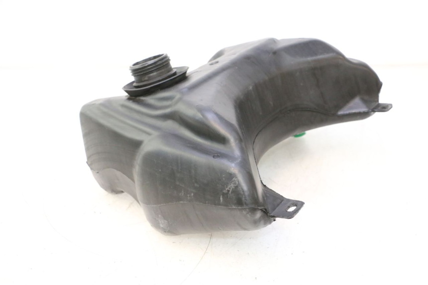 photo de KRAFTSTOFFTANK PEUGEOT VIVACITY 50 (2004 - 2009) - Details der Befestigungspunkte