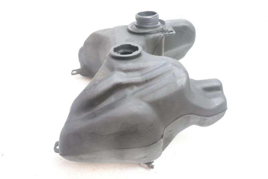 photo de KRAFTSTOFFTANK PEUGEOT VIVACITY 100 (1999 - 2008) - Zoom auf Gebrauchszustand