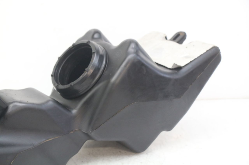 photo de KRAFTSTOFFTANK YAMAHA X-CITY XCITY 125 (2007 - 2013) - Details der Befestigungspunkte